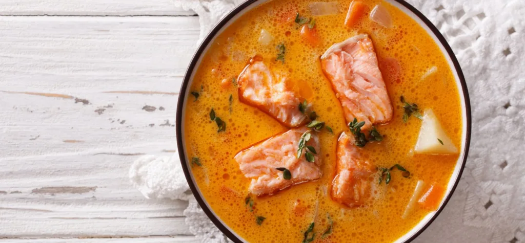 Microwave Red Curry Poached Salmon,Red Curry Salmon,Microwave Salmon Recipe,Quick Salmon Dinner,Thai-Inspired Salmon Recipe